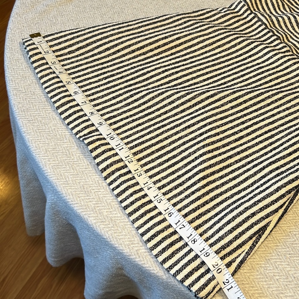 Alice + Olivia Striped Sleeveless Dress with cute back detail. Size XS/S. - Picture 10 of 16